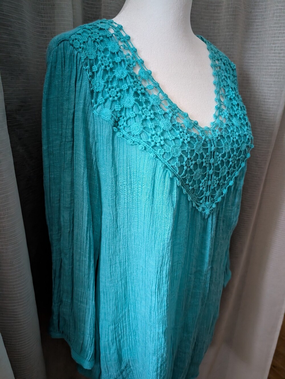 Women's Turquoise Tunic Blouse. Medium